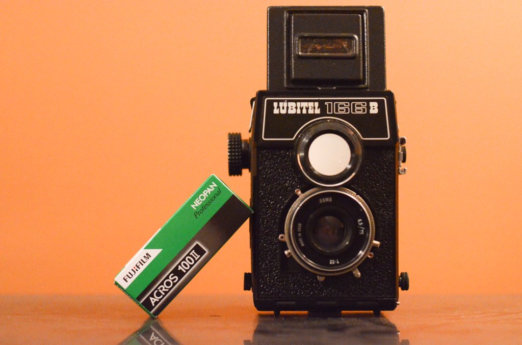 Lomo Lubitel 166B x Fujifilm Acros 100 II